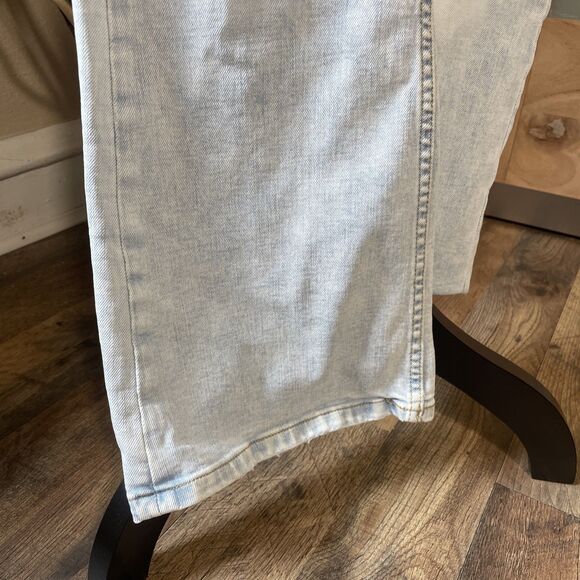 Aeropostale Jeans Womens 4 Light Wash High Rise Flare Ripped Distressed - Picture 4 of 9